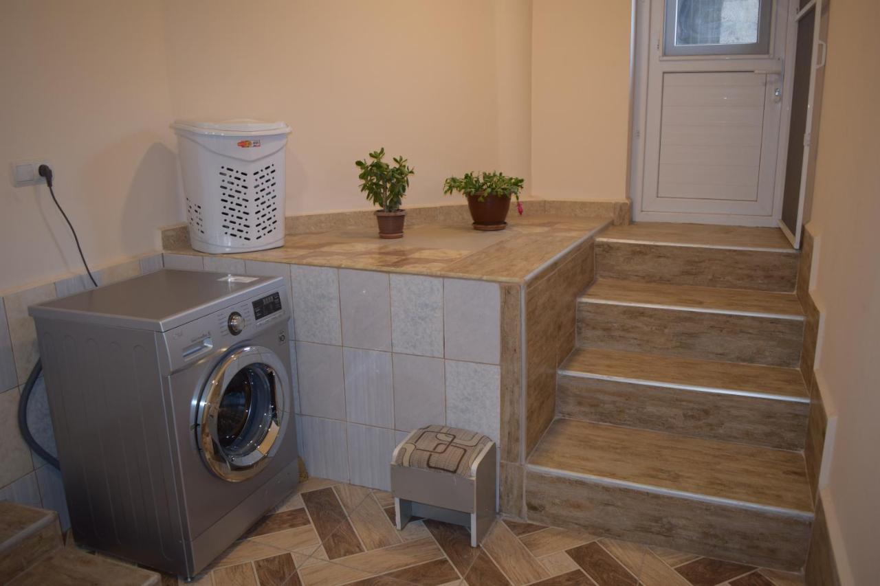 Home Garni Exterior foto