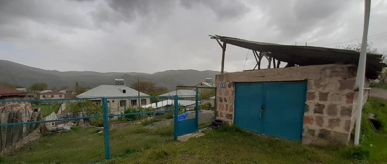 Home Garni Exterior foto